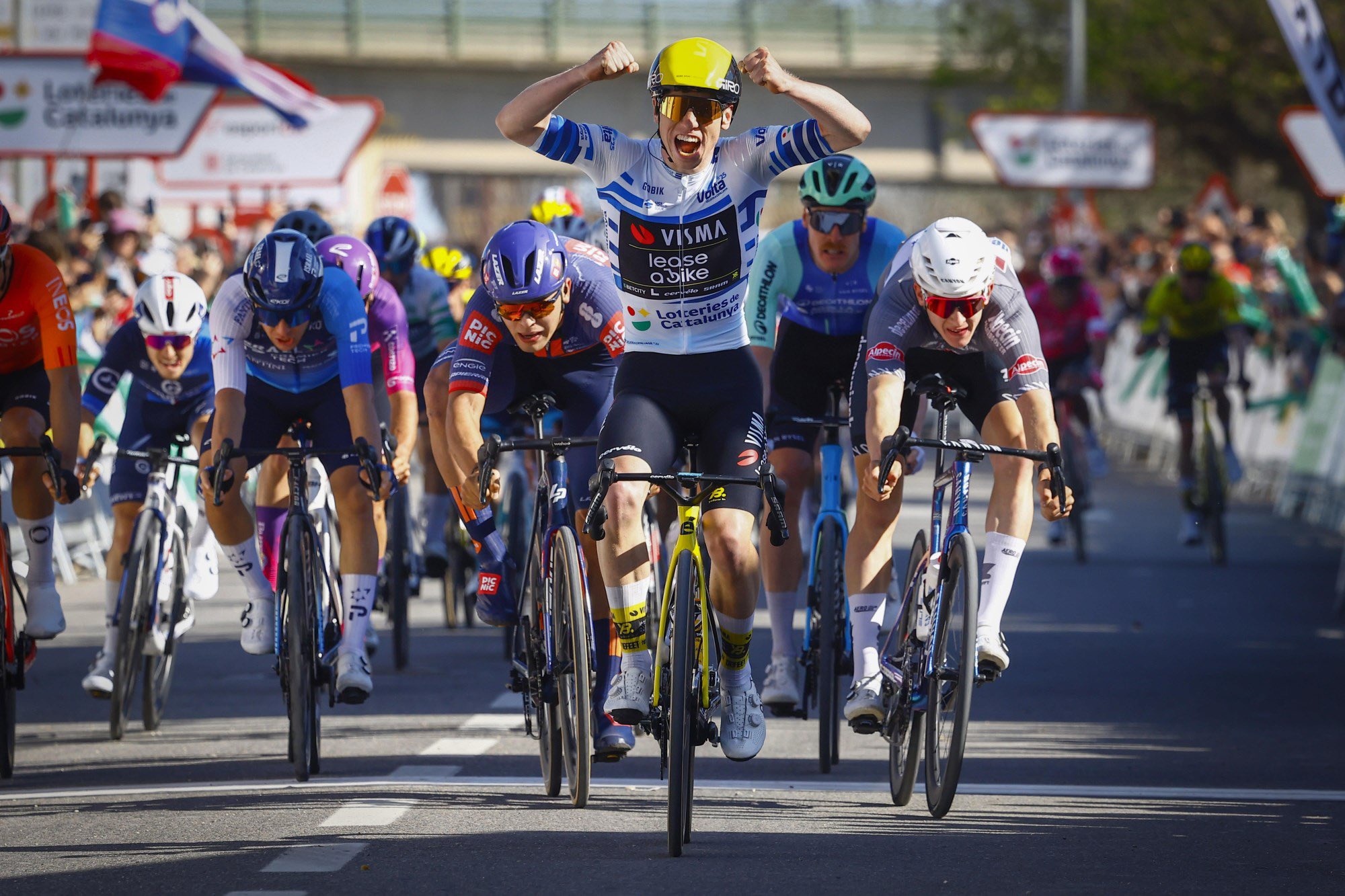 🚨🏆🚴🏻‍♂️🇪🇸Volta a Catalunya : Brennan li sorprende tutti allo sprint !🇬🇧