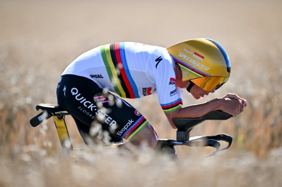 TOUR DE FRANCE 2025 - 5º tappa: Remco Evenepoel rispetta le aspettative, Tadej Pogačar si tinge di giallo!