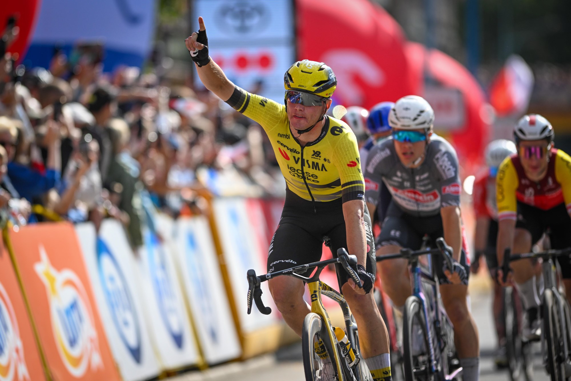 🚨🏆🚴🏻‍♂️🇵🇱Giro di Polonia: Kooij beffa Magnier allo sprint !🇳🇱🐆