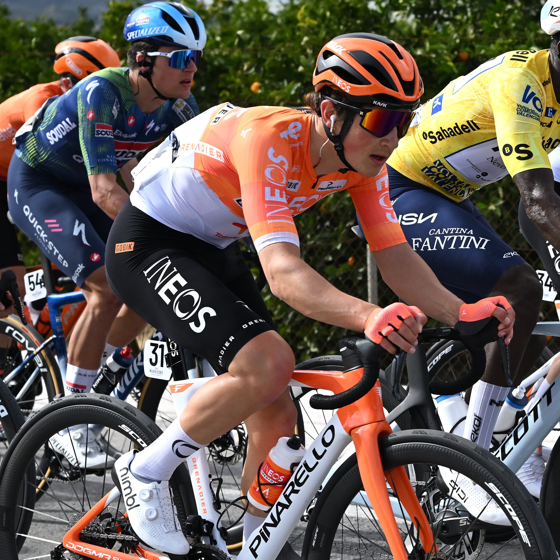 🚨🏆🚴🏻‍♂️🇪🇸Volta Comunitat Valenciana: August beffa il gruppo!🇺🇸