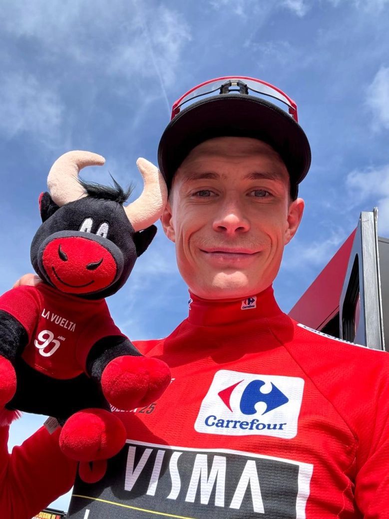 VOLTA A CATALUNYA: DUELLO EVENEPOEL VINGEGAARD CON TANTI OUTSIDER E TANTA SALITA