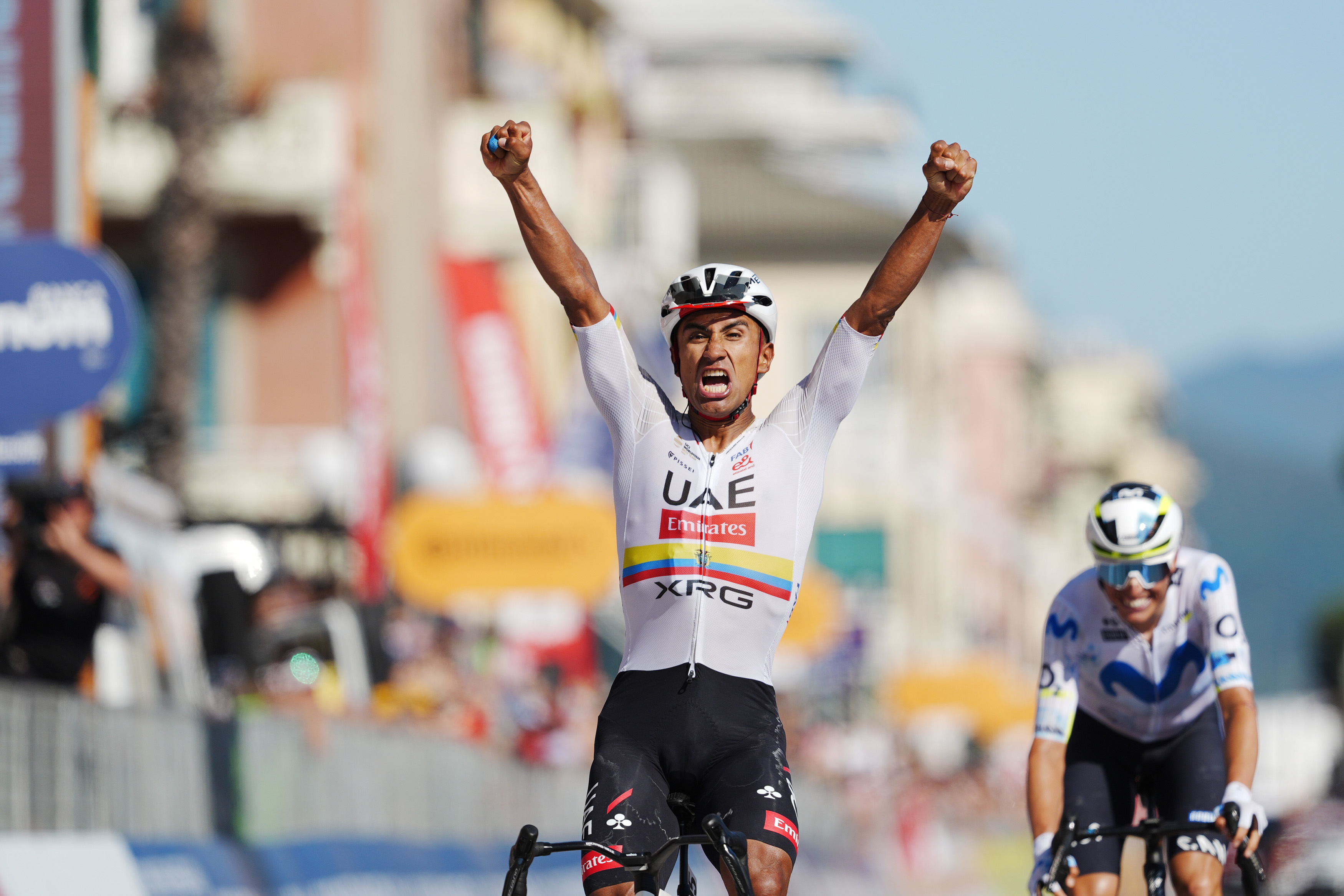 Giro d'Italia 2026-11° Tappa: Narvaez Cala il Tris sul Traguardo di Chiavari
