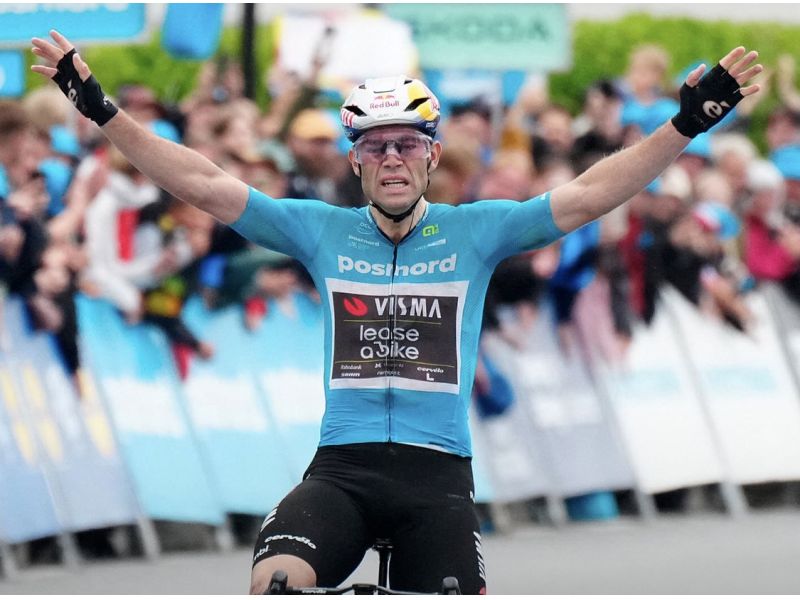 🚨🏆🚴🏻‍♂️🇩🇰Giro di Danimarca: tripletta di van Aert!🇧🇪