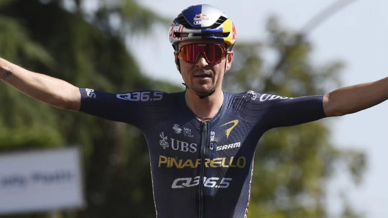 🚨🏆🚴🏻‍♂️🇮🇹GP Industria & Artigianato: assolo di Tom Pidcock!🇬🇧